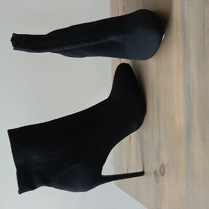 New no Box. JustFab Jesadora Sock Bootie. Size 9.